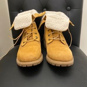 Timberland Women's Linden Woods Waterproof Fleece Fold-Down Fashion Boot